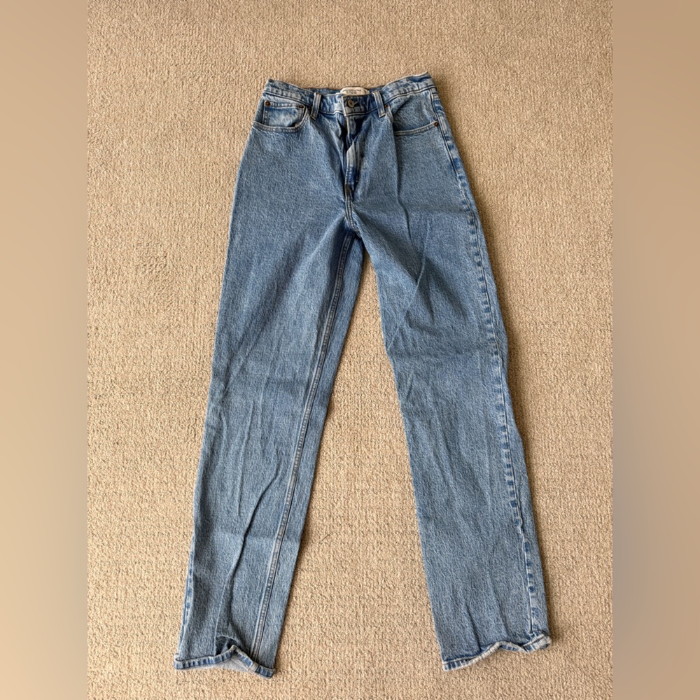 Abercrombie & Fitch Straight Leg Women's Jeans - Light Blue Wash